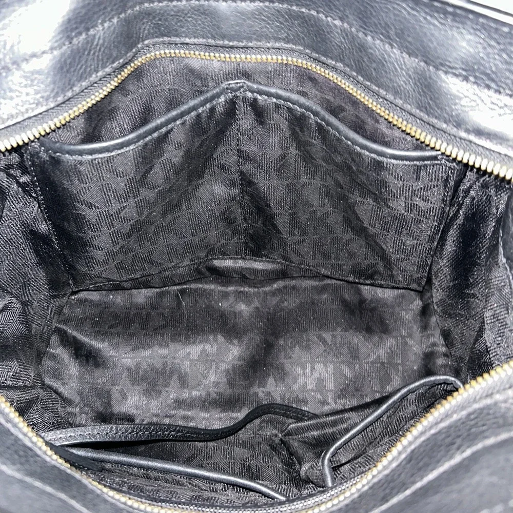 Michael Kors Collins Large‎ Leather Satchel Bag Office Siren Chic Polished Style